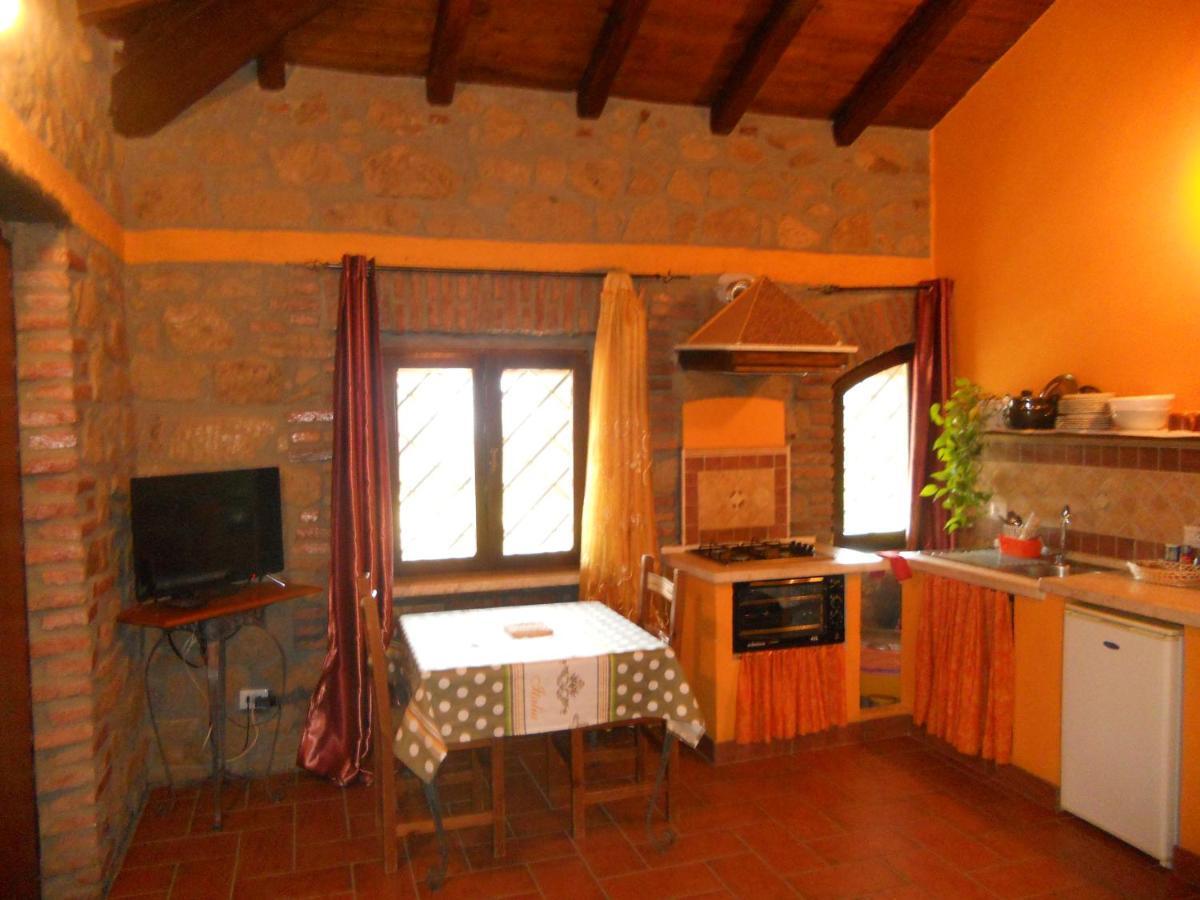 Agriturismo Le Grotte 네미 외부 사진